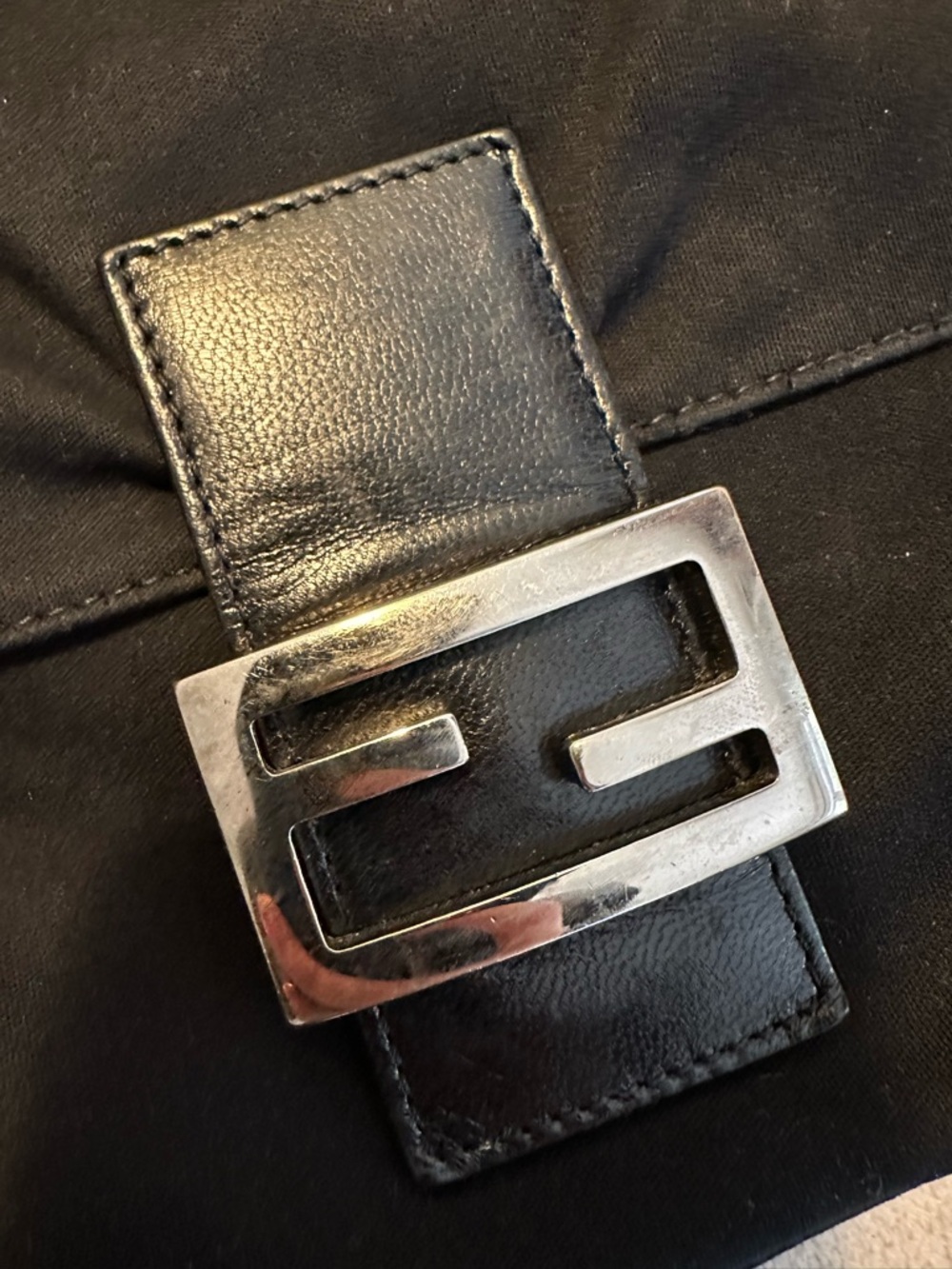 Fendi Mama Baguette Vintage Neoprene Black - Picture 4 of 9